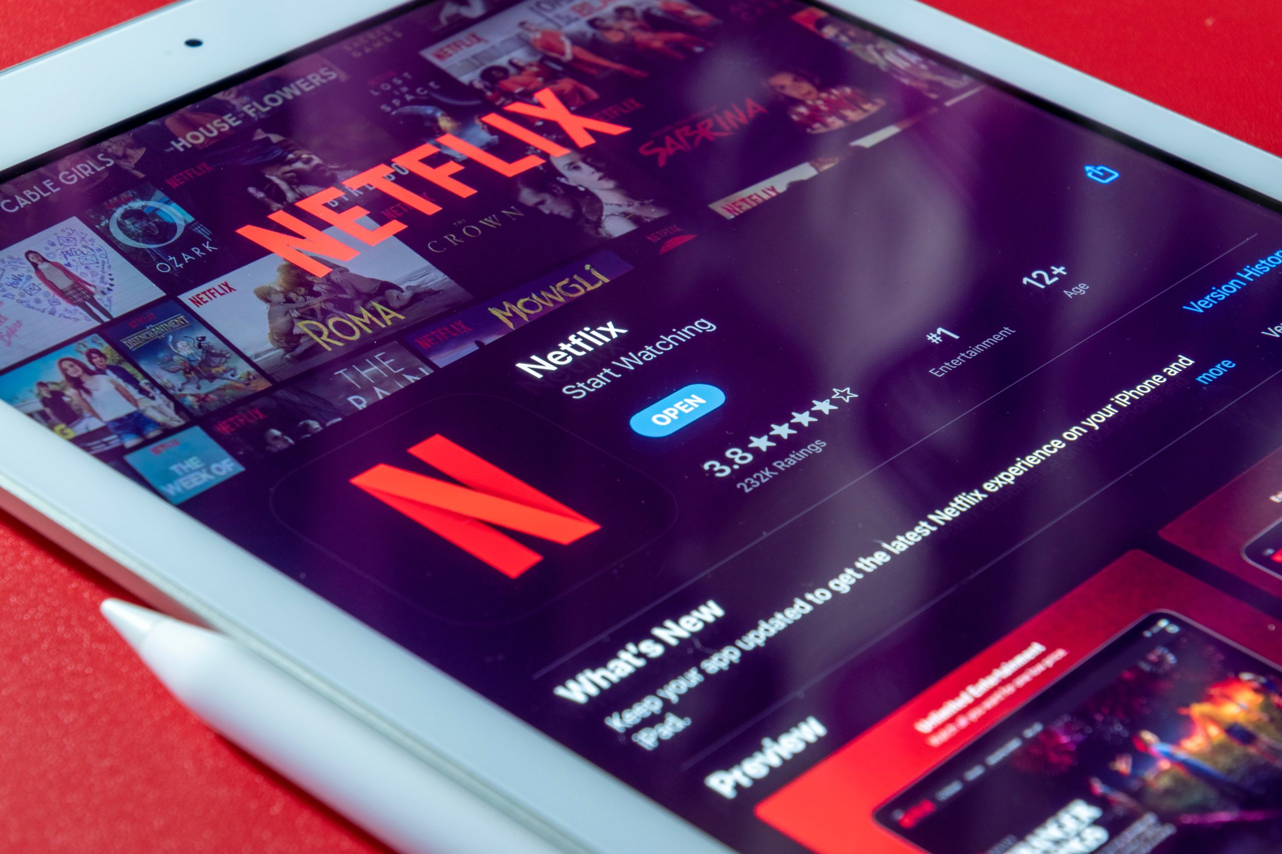 Netflix incentiva funcionários a pedir demissão após esquerditas protestarem contra programa