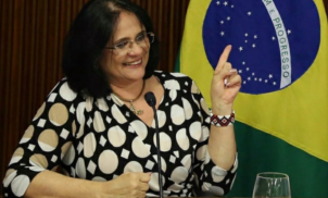 Ex-ministra Damares Alves comemora queda de 41% no número de assassinatos de crianças e adolescentes